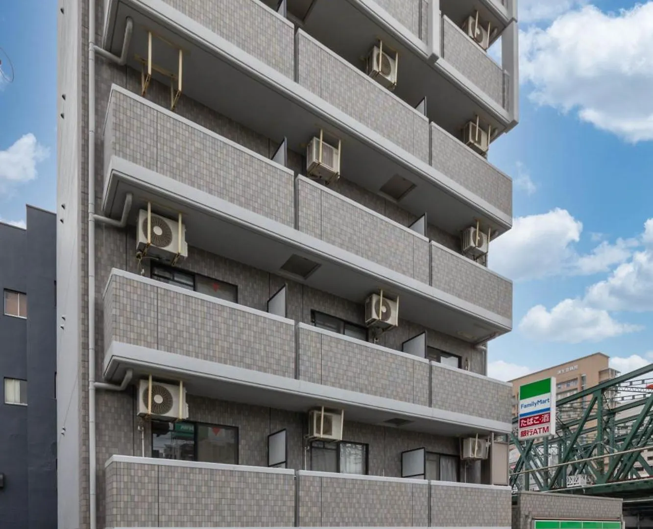 Nakatsu Sakae Manshon Apartman Oszaka